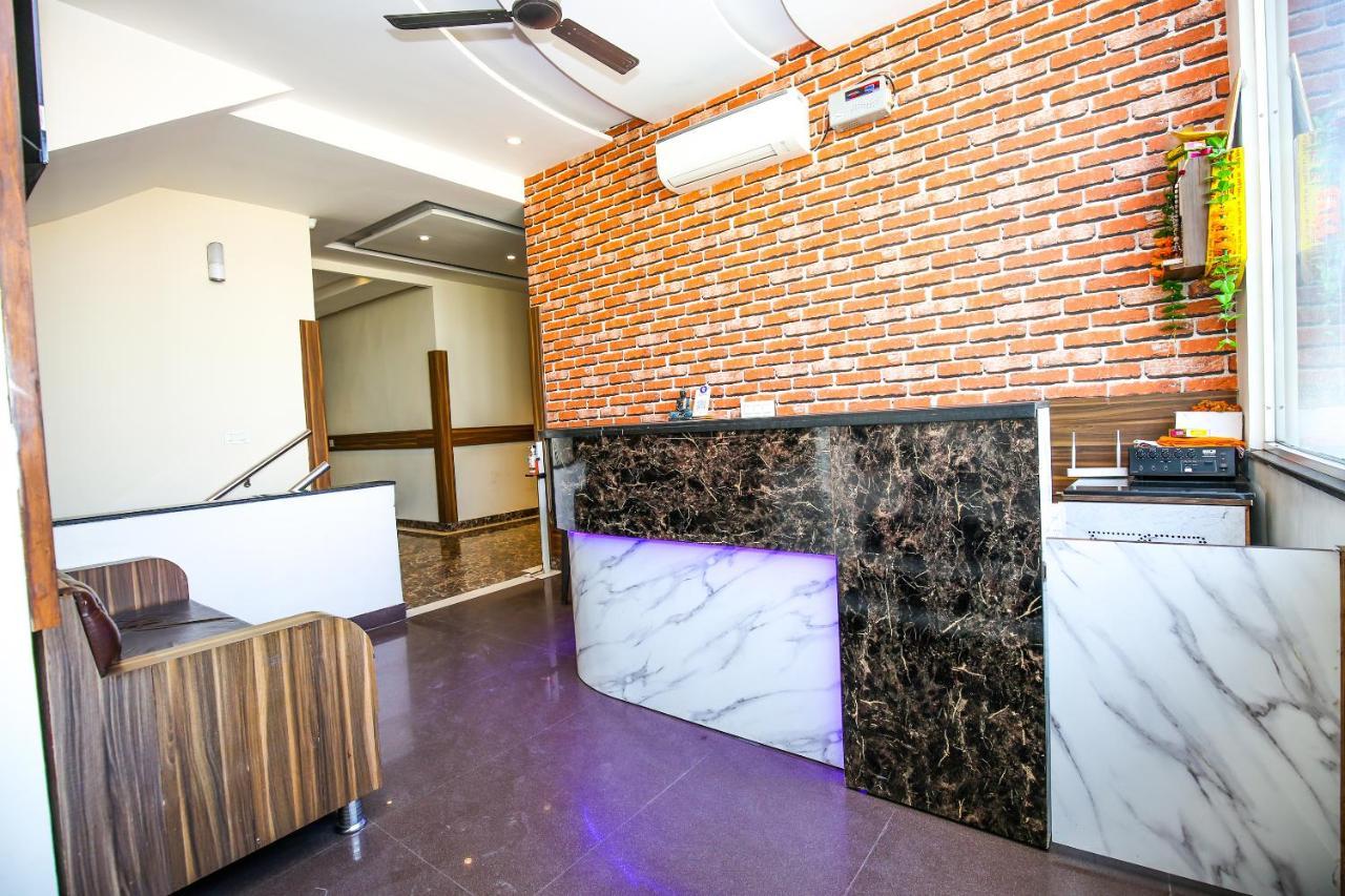 Hotel Woodcrest Zirakpur Chandigarh - Luxury Rooms Экстерьер фото